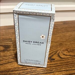 Marc Jacobs Daisy Dream perfume unopened in box